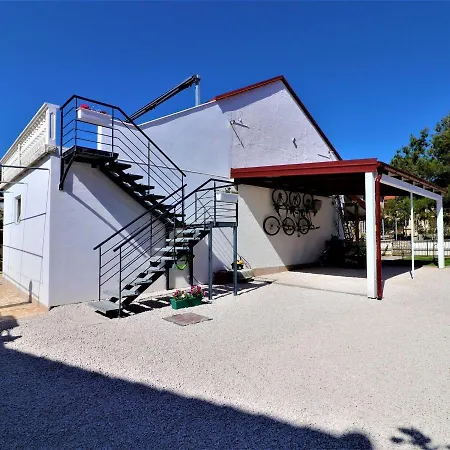 Lejlighed Apartments With A Parking Space Vir - Kozjak, Vir - 18543 Vir